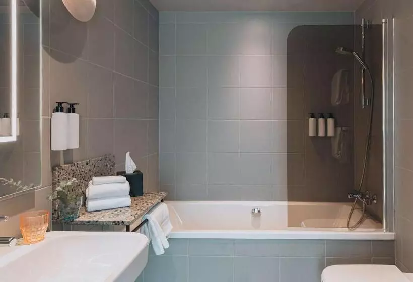 キングサイズベッドのジュニアスイート, Story Hotel Studio Malmo, Part Of Jdv By Hyatt
