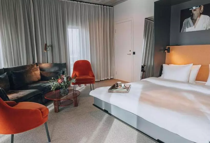 キングサイズベッドのジュニアスイート, Story Hotel Studio Malmo, Part Of Jdv By Hyatt