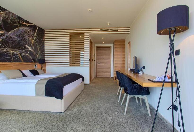 수피리어 룸 측면 바다 전망, Villa Margaret