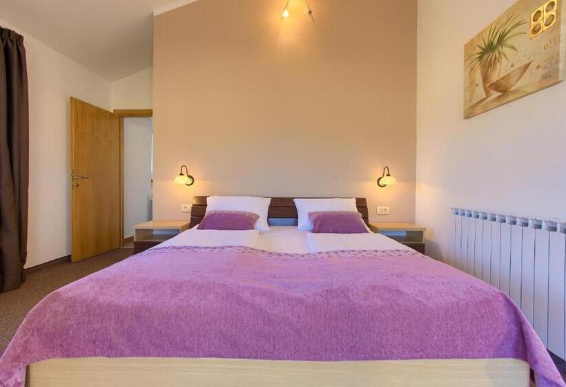 2침실 아파트 정원 전망, Villa Margaret