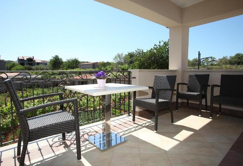 2침실 아파트 정원 전망, Villa Margaret