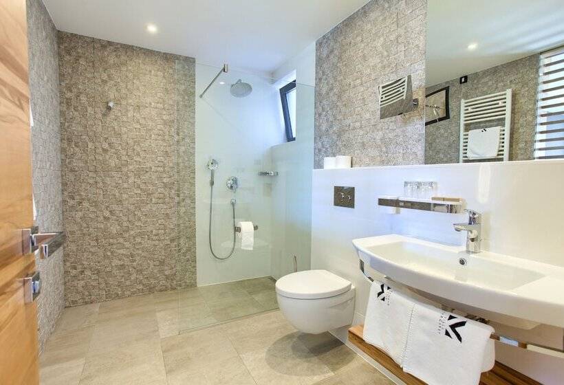 주니어 스위트 측면 바다 전망, Villa Margaret