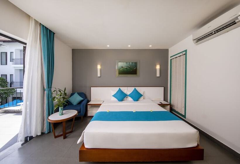 带泳池观景的豪华房, êmm Hotel Hoi An