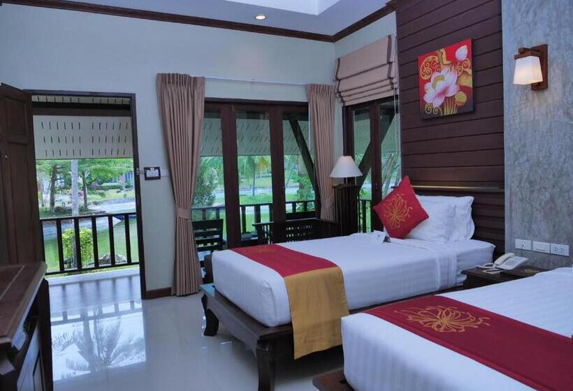 اتاق استاندارد با چشم‌انداز دریاچه, Victoria Cliff Hotel & Resort, Kawthaung
