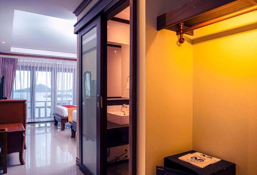 اتاق لوکس با چشم‌انداز دریا, Victoria Cliff Hotel & Resort, Kawthaung