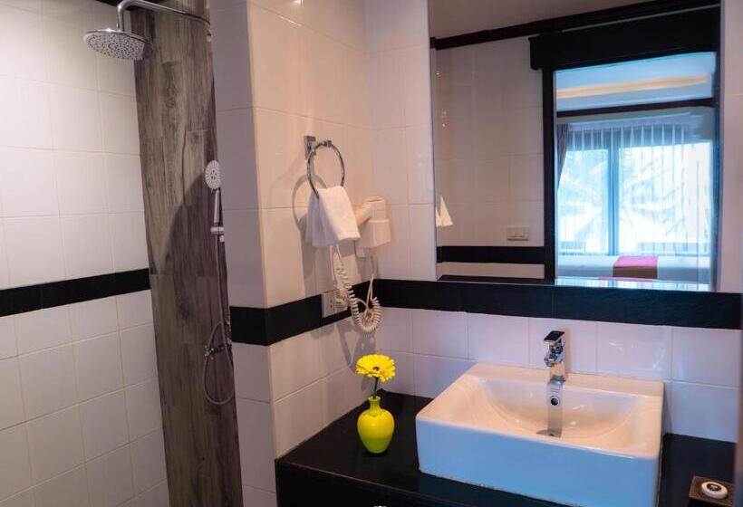 اتاق استاندارد با چشم‌انداز دریا, Victoria Cliff Hotel & Resort, Kawthaung