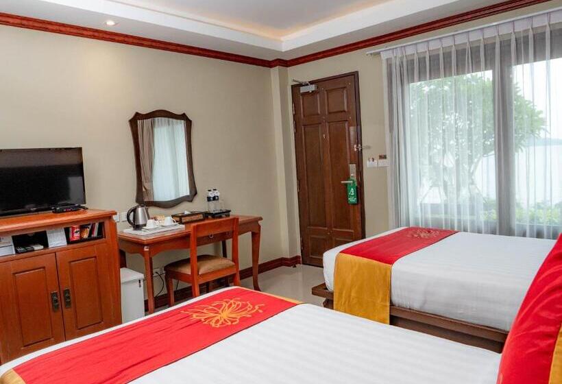 اتاق استاندارد با چشم‌انداز دریا, Victoria Cliff Hotel & Resort, Kawthaung