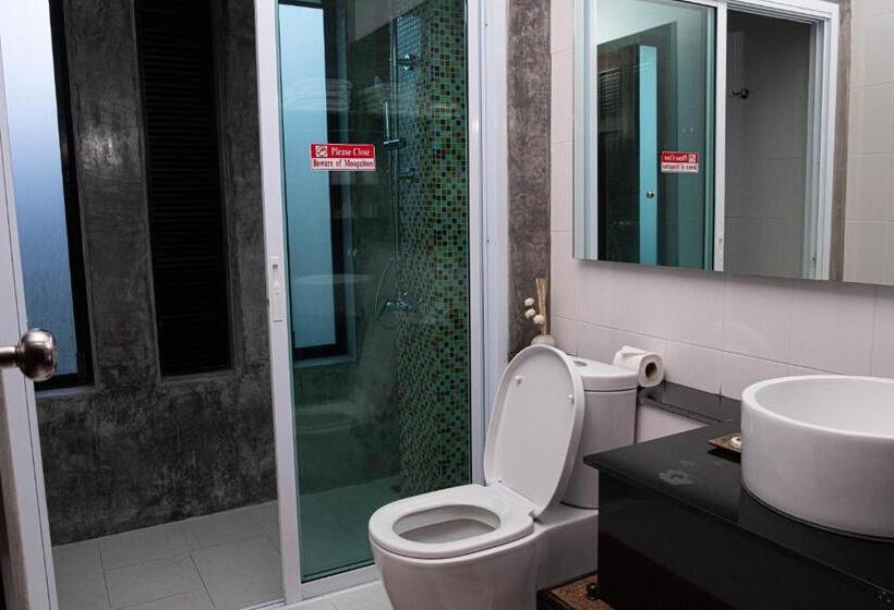 اتاق استاندارد با تخت بزرگ, Victoria Cliff Hotel & Resort, Kawthaung