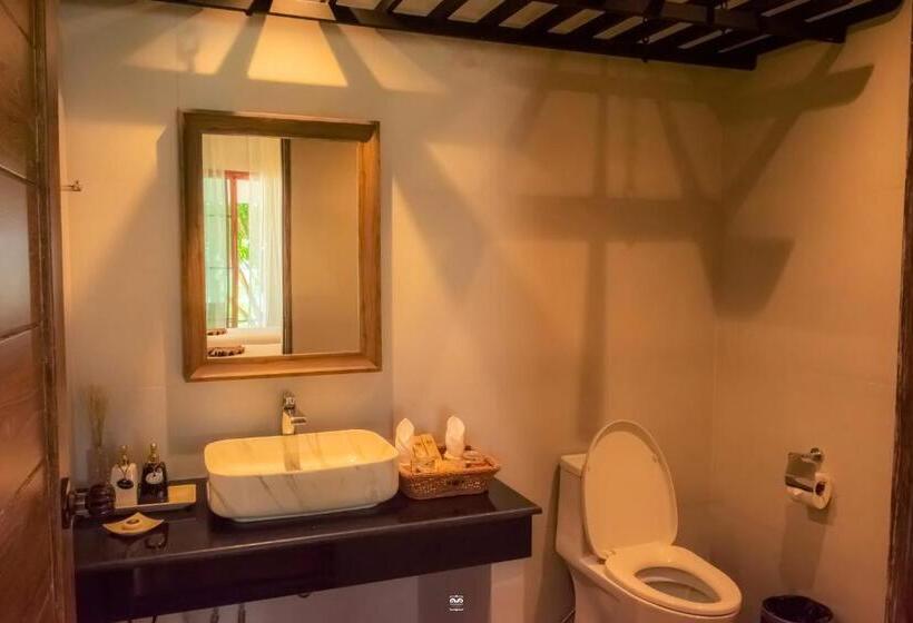 ویلای 1 خوابه با چشم‌انداز دریا, Victoria Cliff Hotel & Resort, Kawthaung