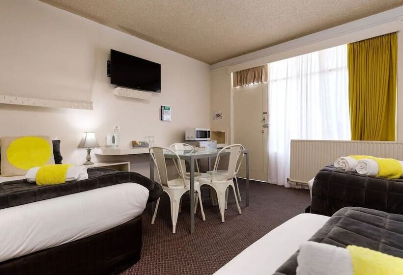 四人标准间, Bendigo Oval Motel