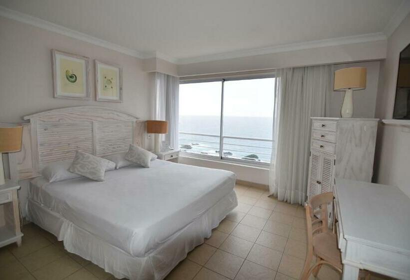 带大床的高级房间, Hippocampus Resort & Spa