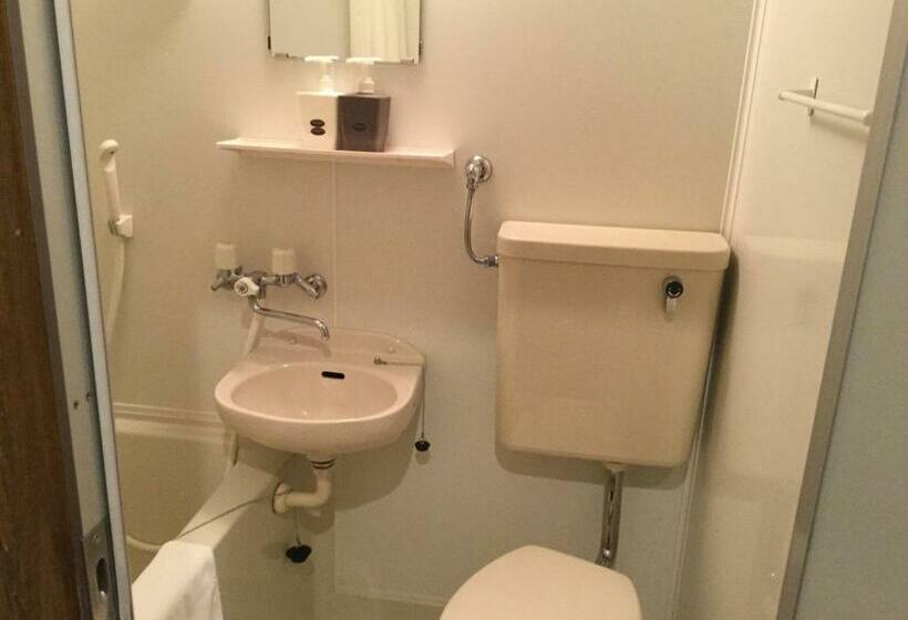 标准三人间, Kunsthaus