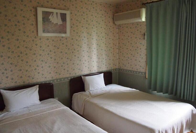 家庭房间共用浴室, Kunsthaus