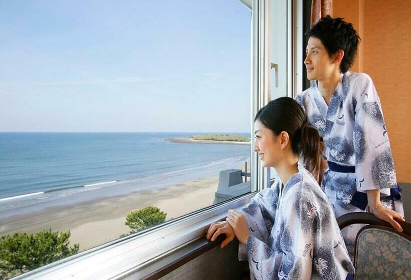 Quarto Quádruplo Estandar Vista Mar, Aoshima Grand