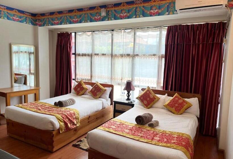 اتاق لوکس, The Boudha Inn