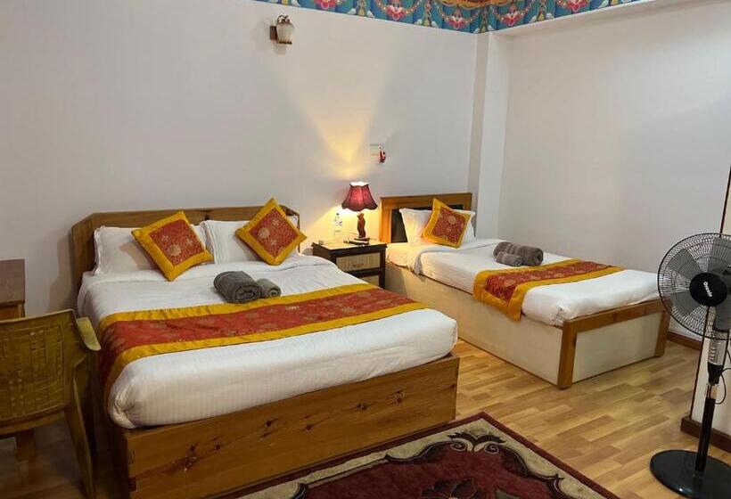 اتاق استاندارد, The Boudha Inn