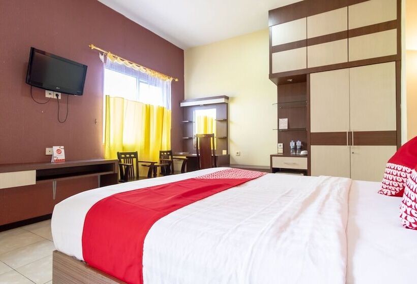 Family Suite, Capital O 2023 Medan Ville