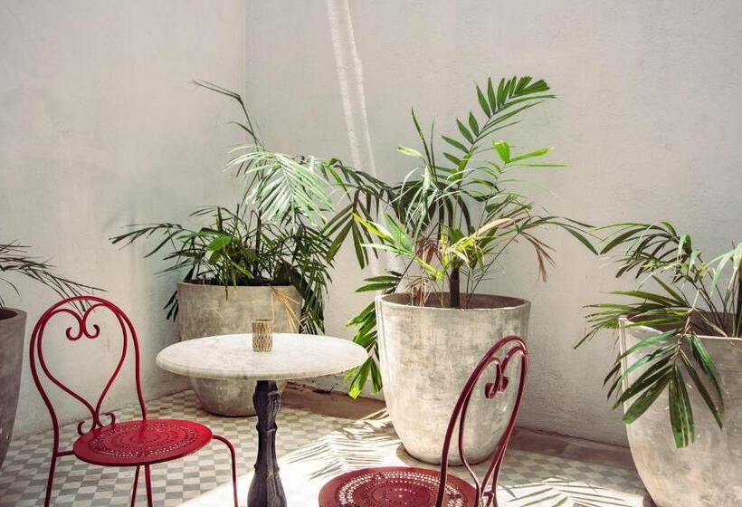 חדר סטנדרט, Fort Bazaar