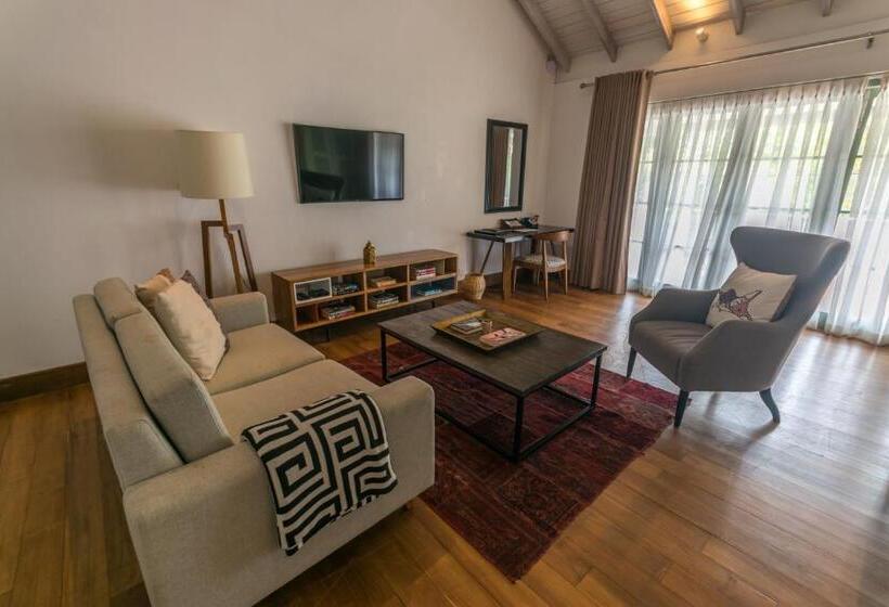 סוויטת סופריור, Fort Bazaar