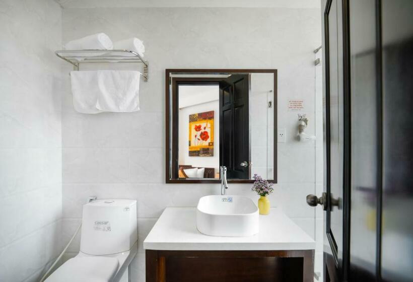 اتاق استاندارد با چشمانداز دریا, Hoa Phong Airport Danang