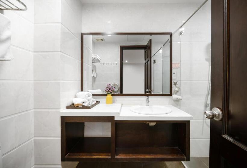 اتاق خانوادگی, Hoa Phong Airport Danang