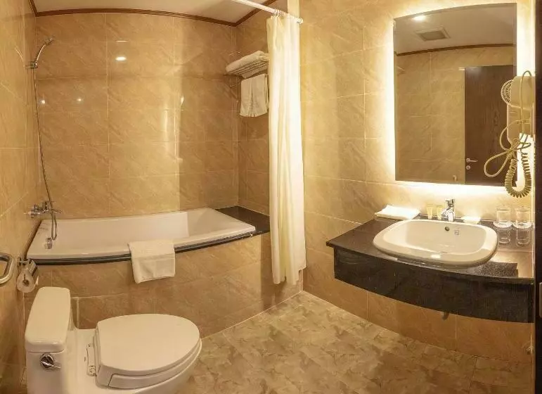 اتاق لوکس, Kings Hotel Dalat