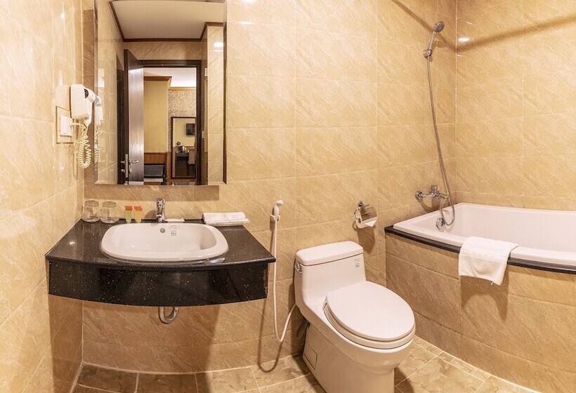 اتاق سوپریور, Kings Hotel Dalat