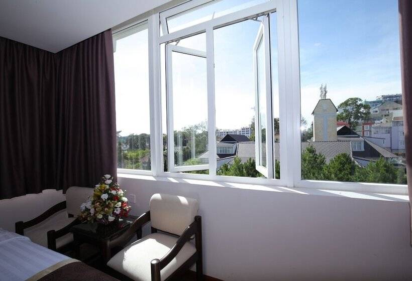 اتاق لوکس, Kings Hotel Dalat