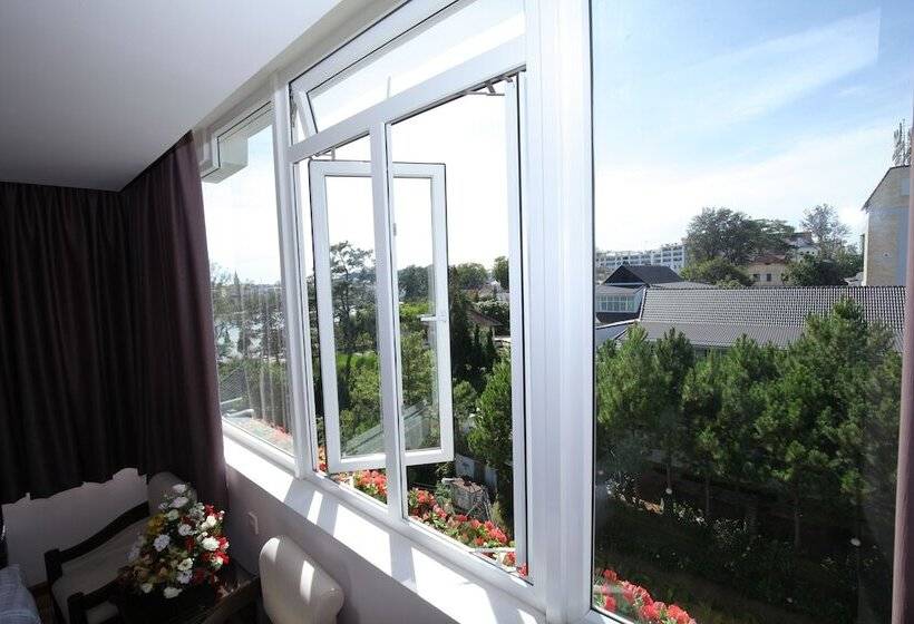 اتاق لوکس, Kings Hotel Dalat
