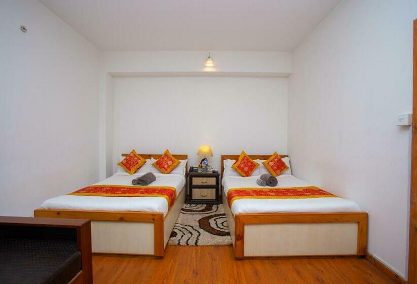 اتاق سوپریور, The Boudha Inn