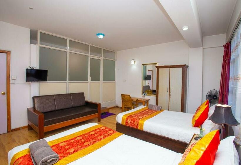 اتاق لوکس, The Boudha Inn