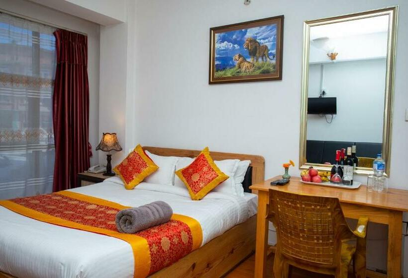 اتاق لوکس, The Boudha Inn