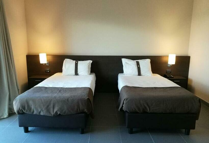 غرفة تنفيذية, Inn Naples Airport