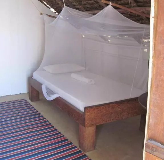 اتاق استاندارد با چشم‌انداز دریا, Kipepeo Beach And Village