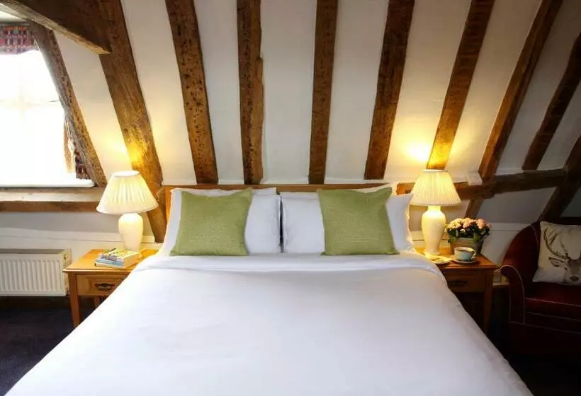 اتاق لوکس خانوادگی, The Ram At Tivetshall