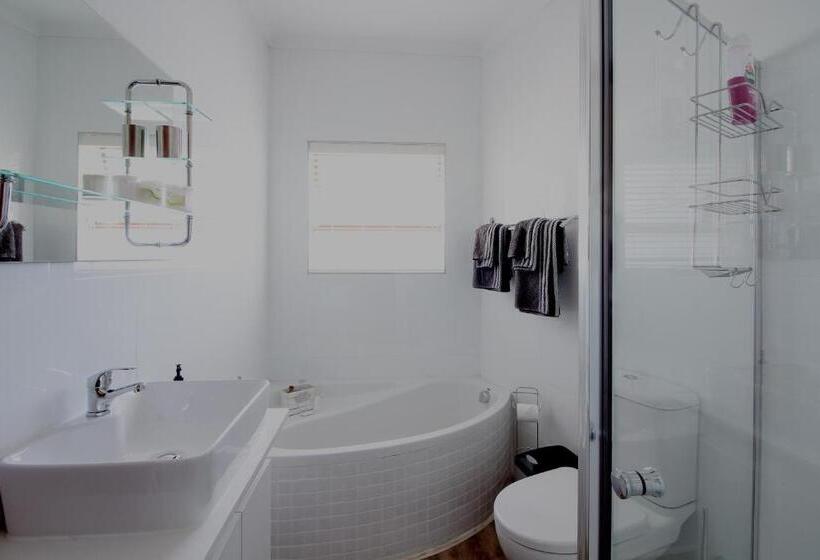 חדר סטנדרט לשלושה, Amasun B&b