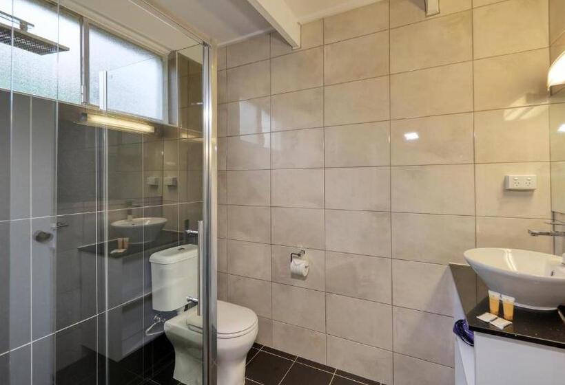 חדר דלוקס, Azalea Motel