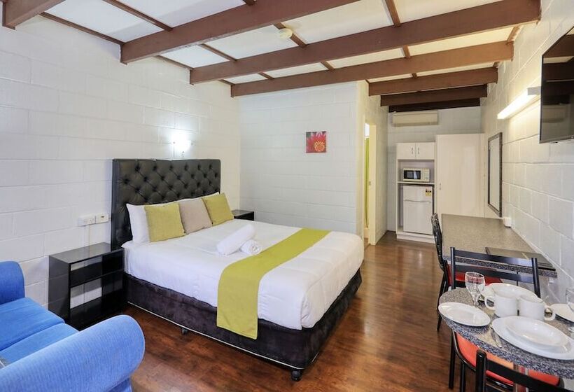 חדר דלוקס, Azalea Motel