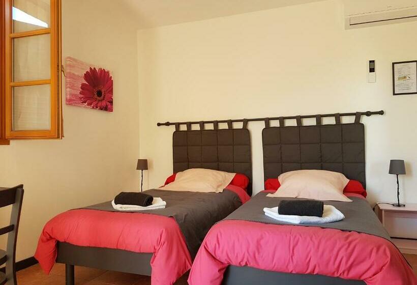 Номер Стандарт, A Casa Di L'alivu