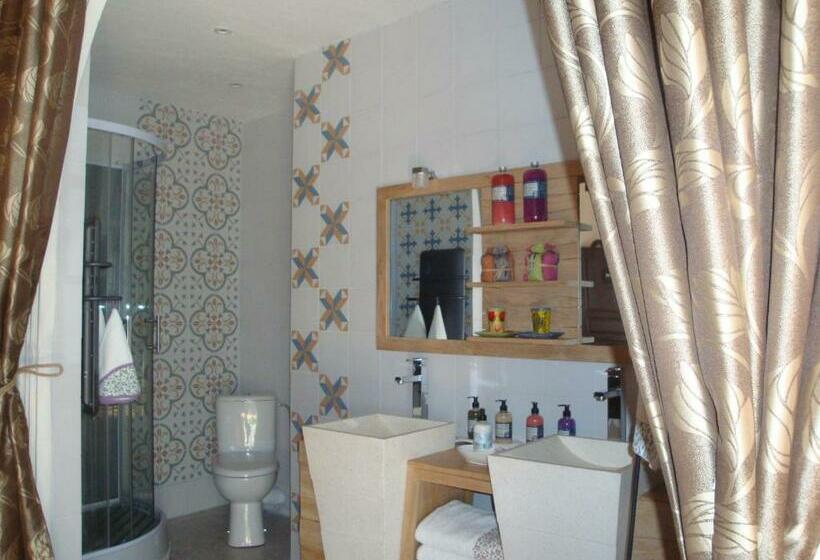 스탠다드 룸, D'ici Et D'ailleurs