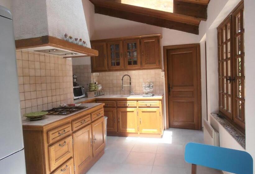 חדר סטנדרט עם טרסה, D'ici Et D'ailleurs