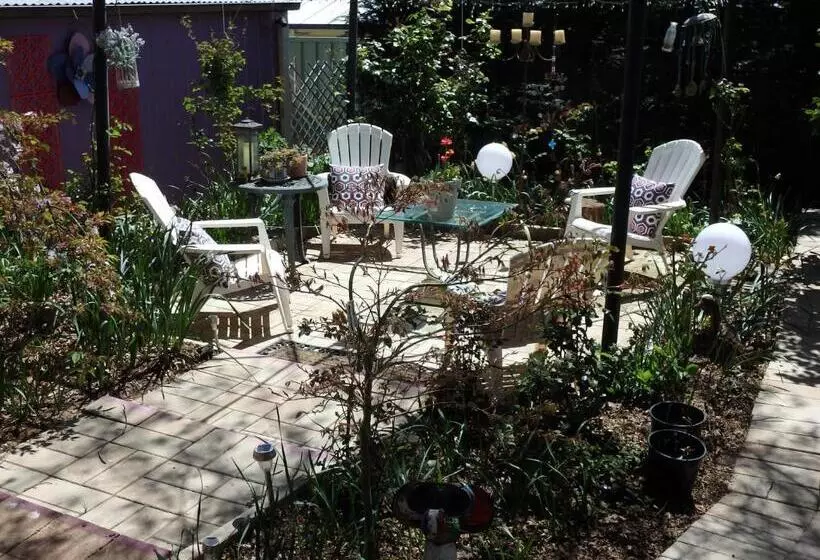 キングサイズベッドのスイートルーム, Bowral Road Art Gallery Bed And Breakfast