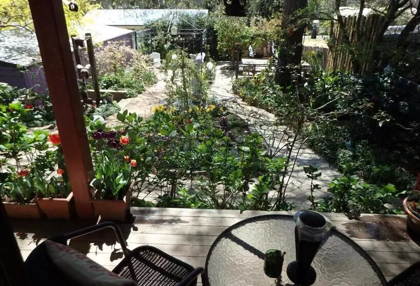 キングサイズベッドのスイートルーム, Bowral Road Art Gallery Bed And Breakfast