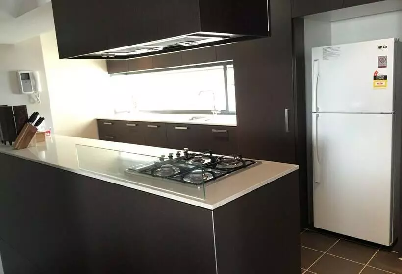２ベッドルームデラックスアパートメント, Harbour Town Apartment
