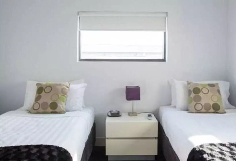 ２ベッドルームデラックスアパートメント, Harbour Town Apartment
