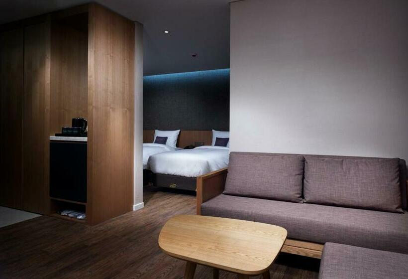 اتاق استاندارد سه نفره, Amanti Hotel Seoul