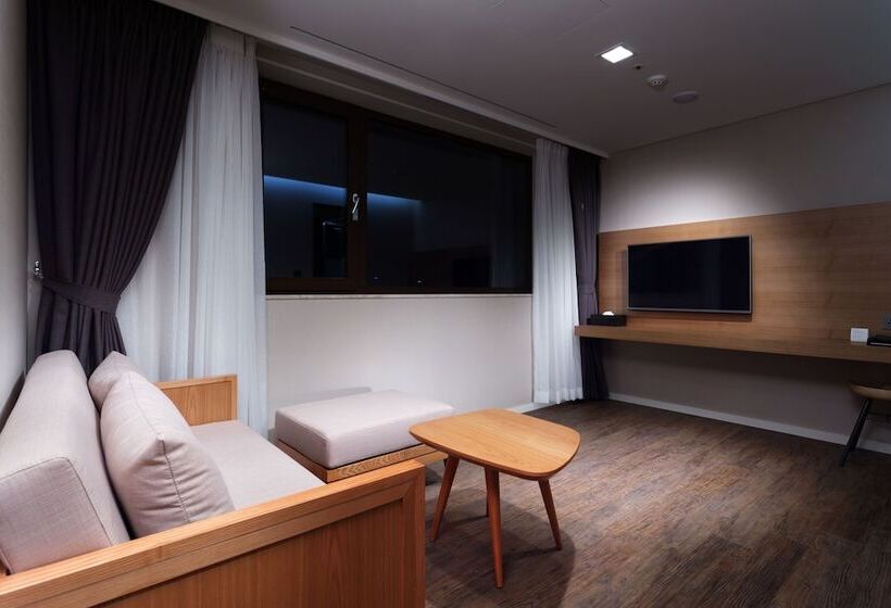 سوییت, Amanti Hotel Seoul