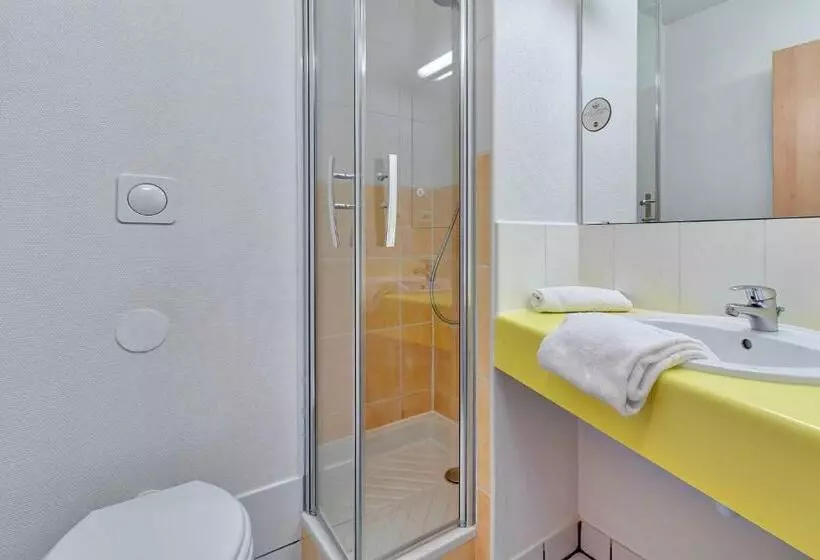 Perhehuone, B&b Hotel Pau Lescar