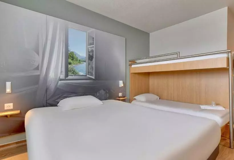 Perhehuone, B&b Hotel Pau Lescar