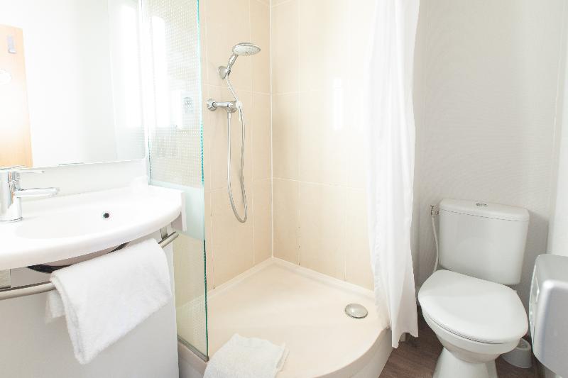 Номер Стандарт, B&b Hotel Saint Malo Centre